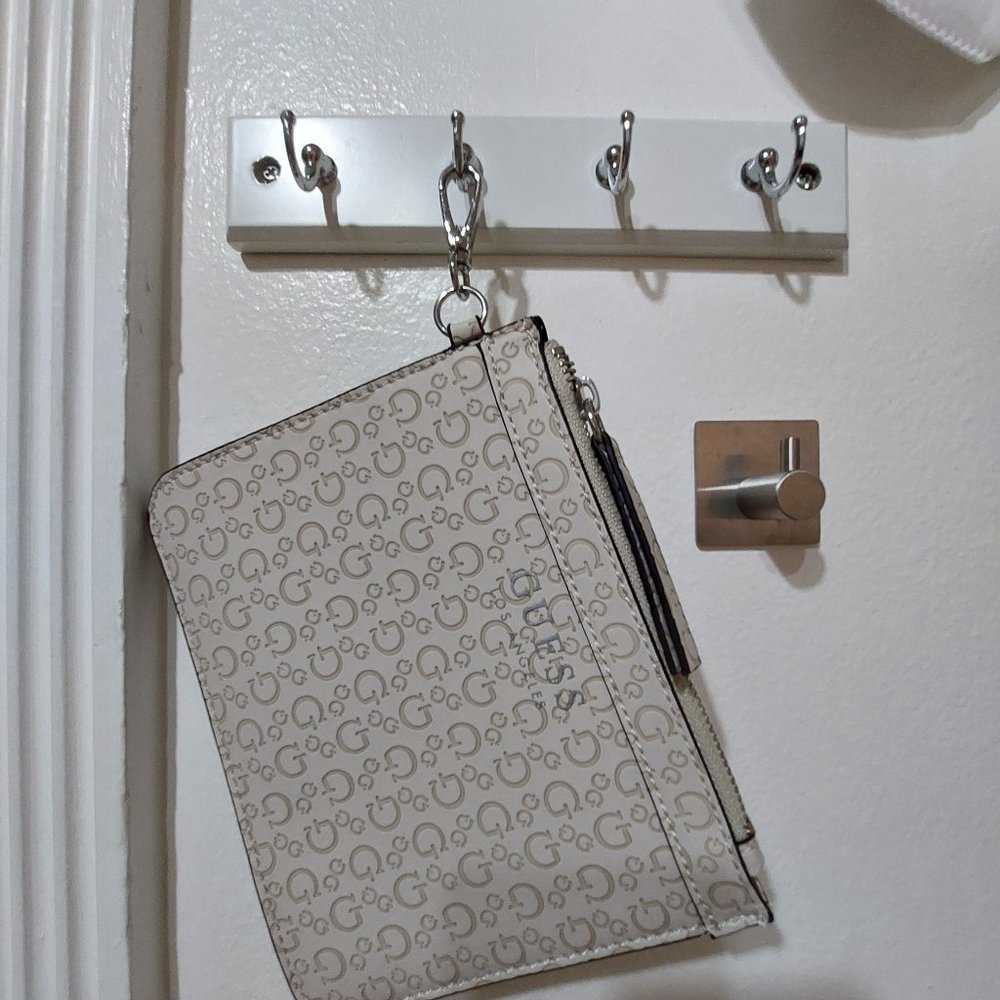 GUESS Thin Wristlet Purse with Keychain Bag Small Mini Practical Simple Stylish